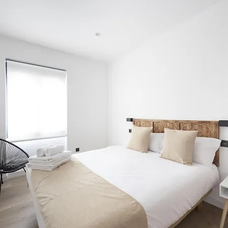 Apartamento De 2 Dormitorios Sofa Cama 公寓 *