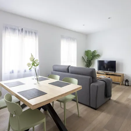 Lejlighed Apartamento De 2 Dormitorios Sofa Cama